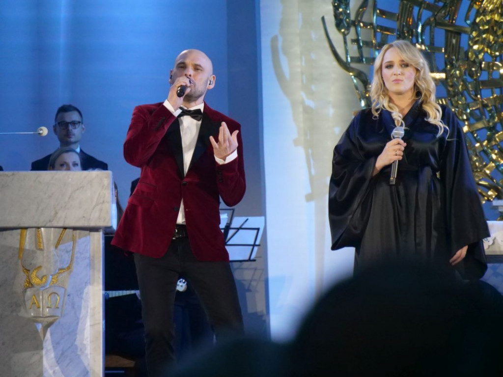 Wyjątkowy koncert, milicjanci i robotnicy. Stalowowolanie uczcili rocznicę wprowadzenia stanu wojennego [zdjęcia]