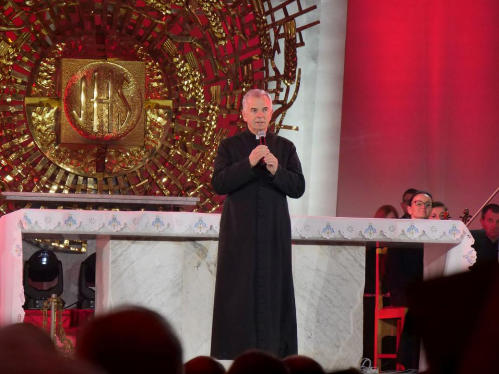 Wyjątkowy koncert, milicjanci i robotnicy. Stalowowolanie uczcili rocznicę wprowadzenia stanu wojennego [zdjęcia]