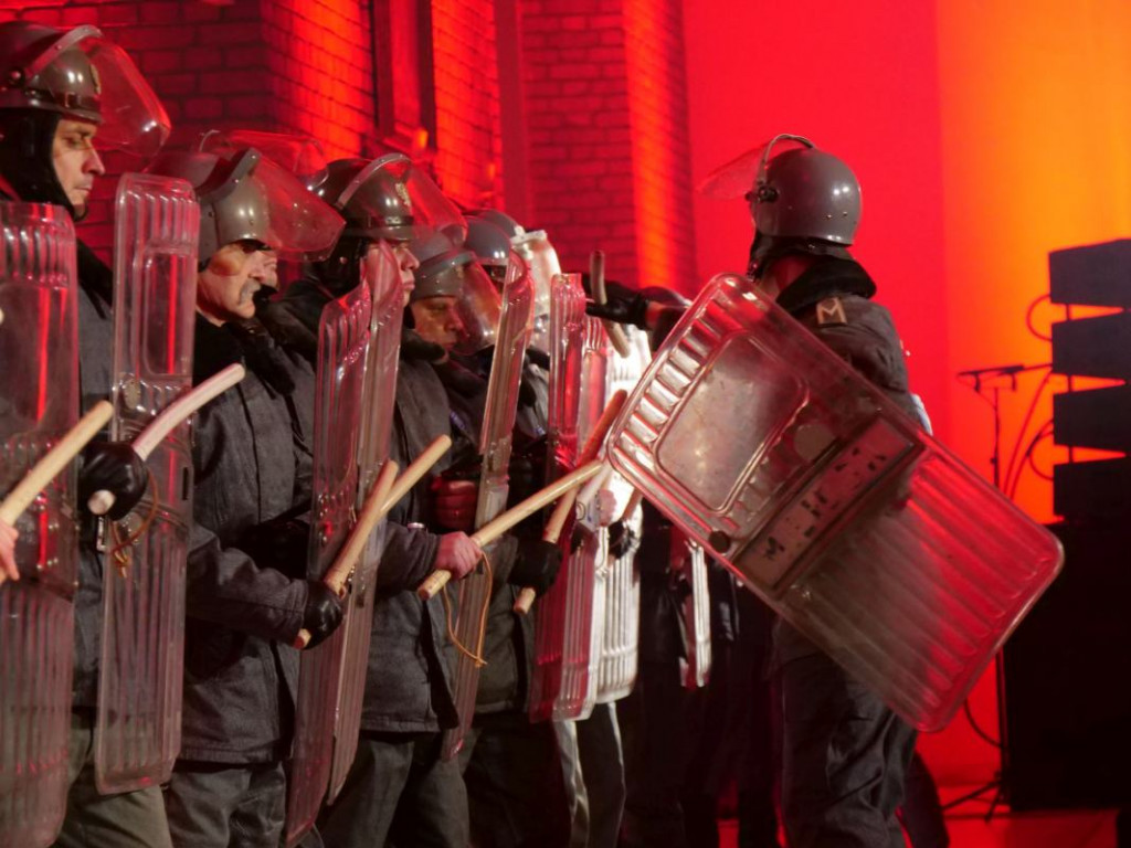 Wyjątkowy koncert, milicjanci i robotnicy. Stalowowolanie uczcili rocznicę wprowadzenia stanu wojennego [zdjęcia]