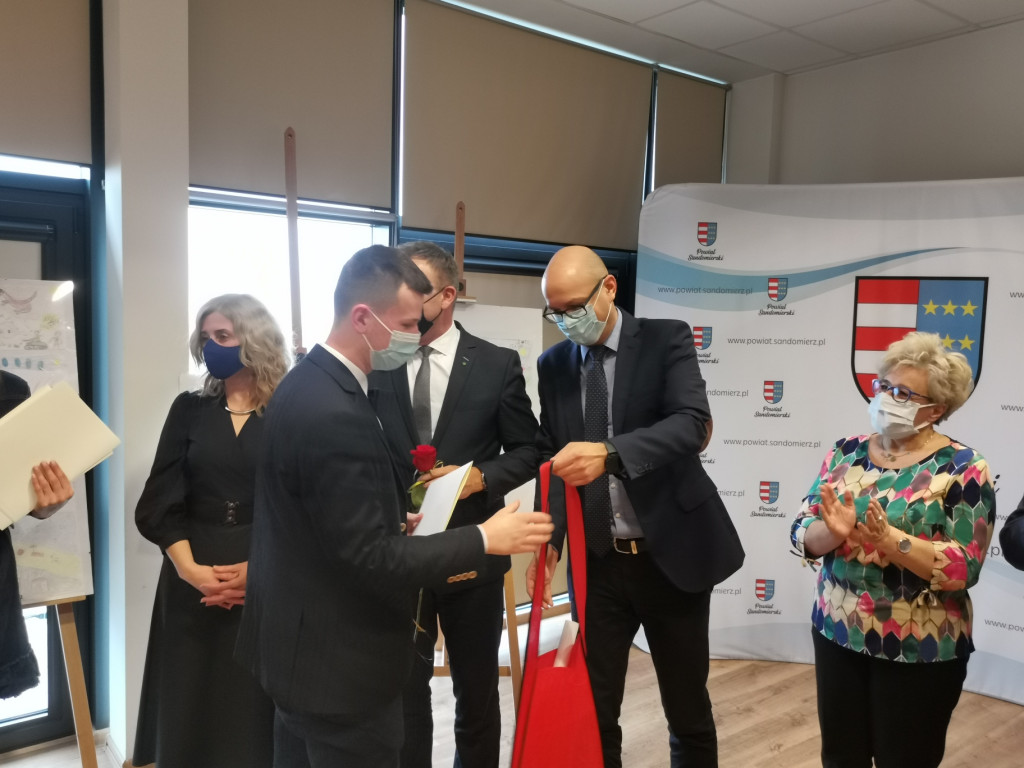 Sandomierz. Prymusi otrzymali stypendia premiera [zdjęcia]