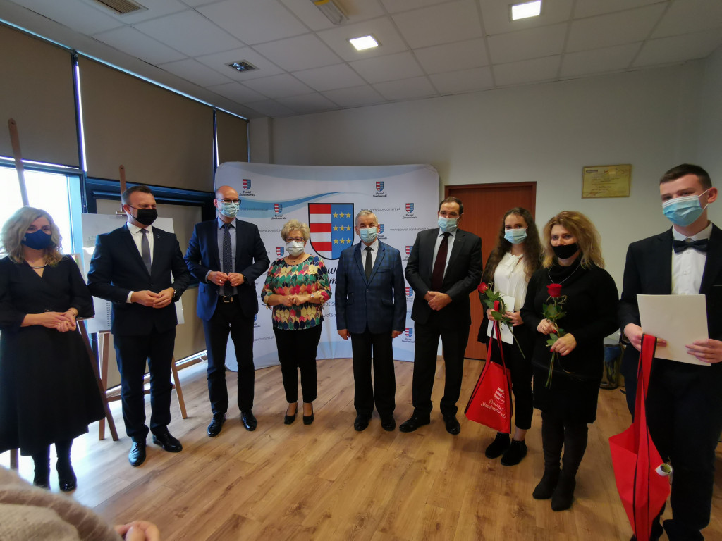 Sandomierz. Prymusi otrzymali stypendia premiera [zdjęcia]