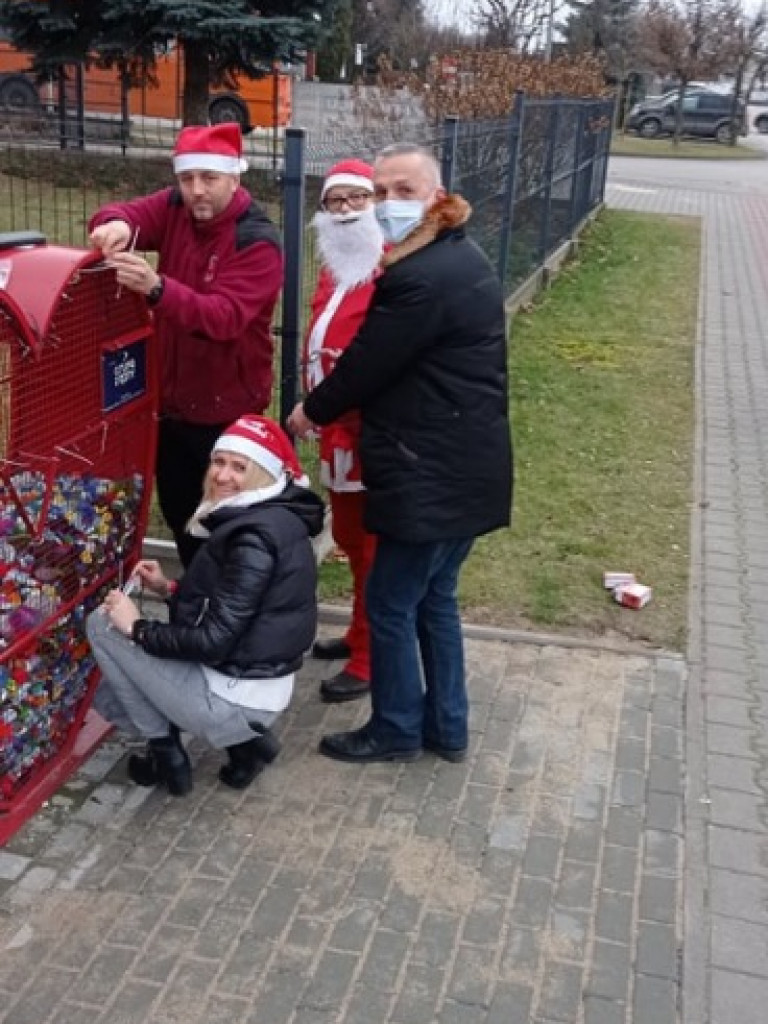 Prawie 30 osób oddało krew podczas wyjątkowej mikołajkowej akcji w Połańcu [zdjęcia]