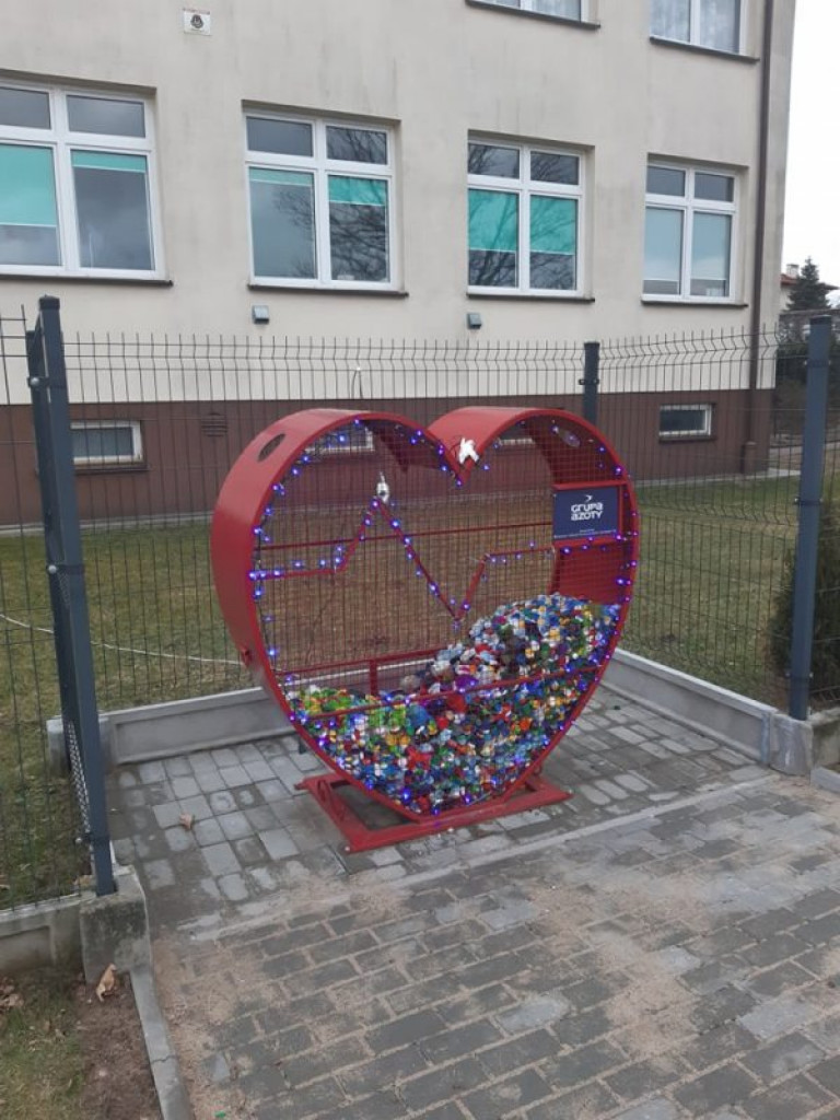 Prawie 30 osób oddało krew podczas wyjątkowej mikołajkowej akcji w Połańcu [zdjęcia]