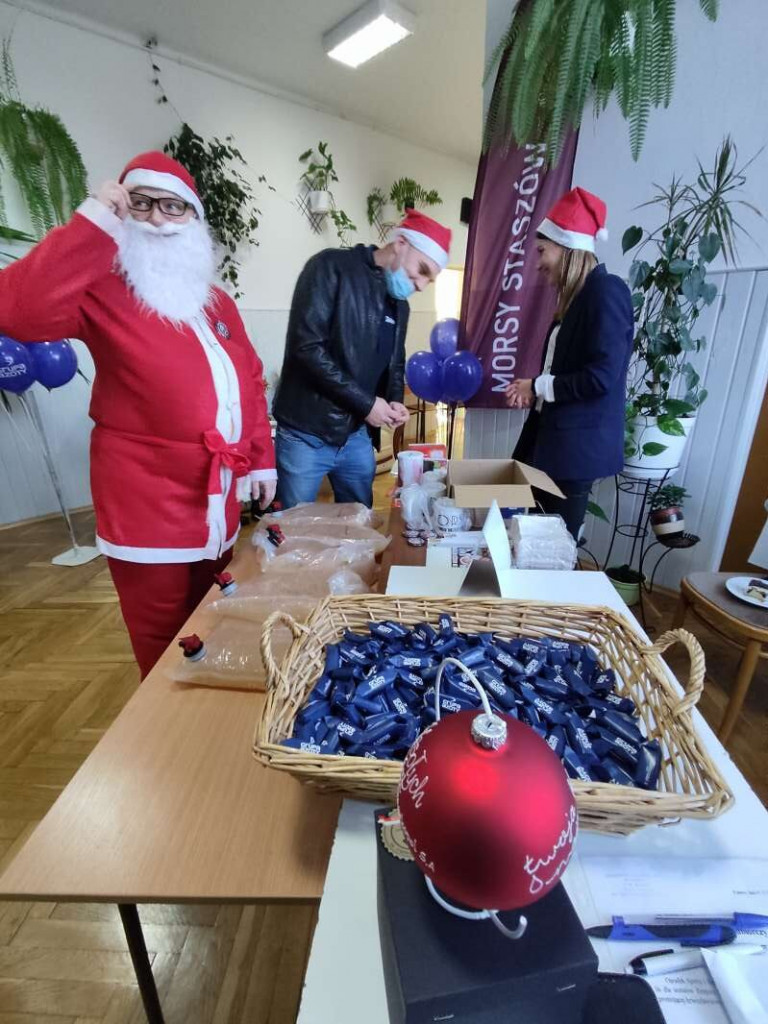 Prawie 30 osób oddało krew podczas wyjątkowej mikołajkowej akcji w Połańcu [zdjęcia]