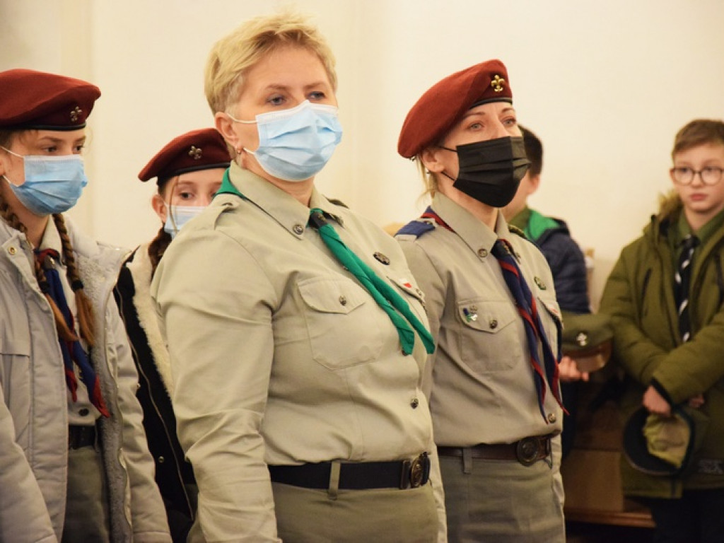 Betlejemskie Światło Pokoju dotarło do Sandomierza [zdjęcia]