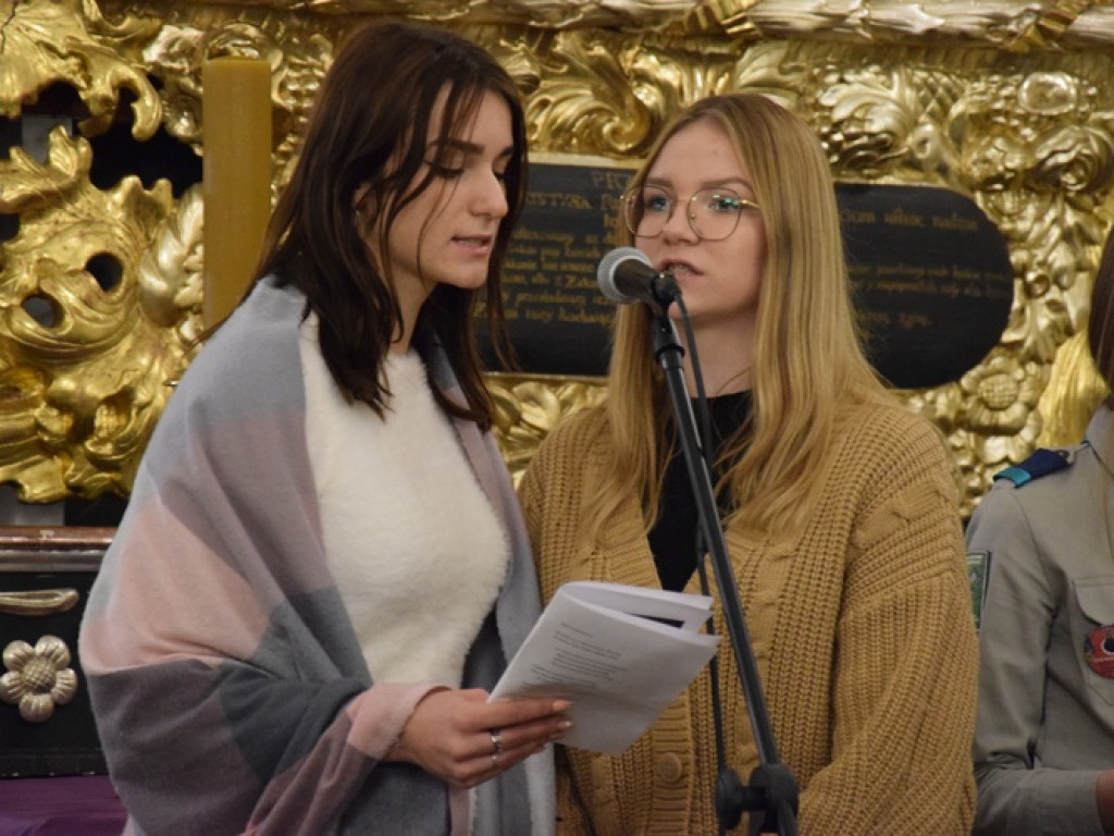 Betlejemskie Światło Pokoju dotarło do Sandomierza [zdjęcia]