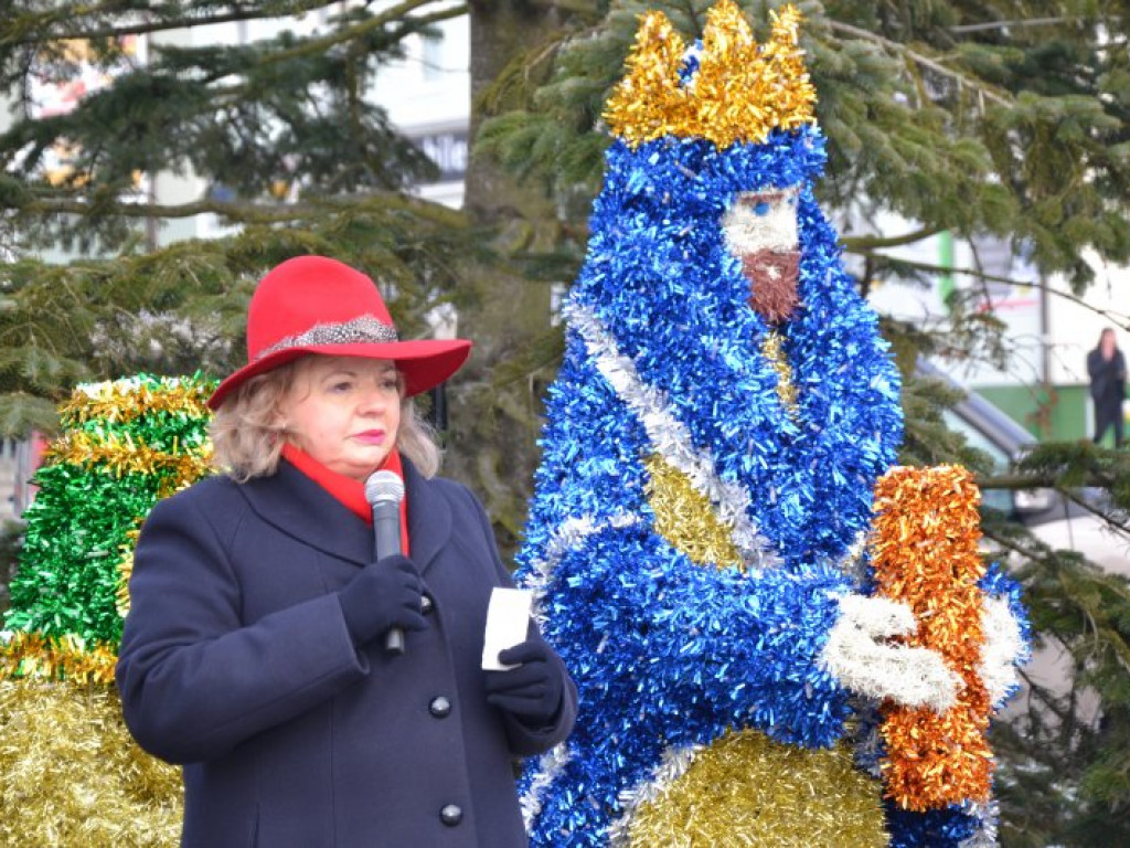 Tarnobrzeg. Radosne kolędowanie na placu Bartosza Głowackiego [zdjęcia]