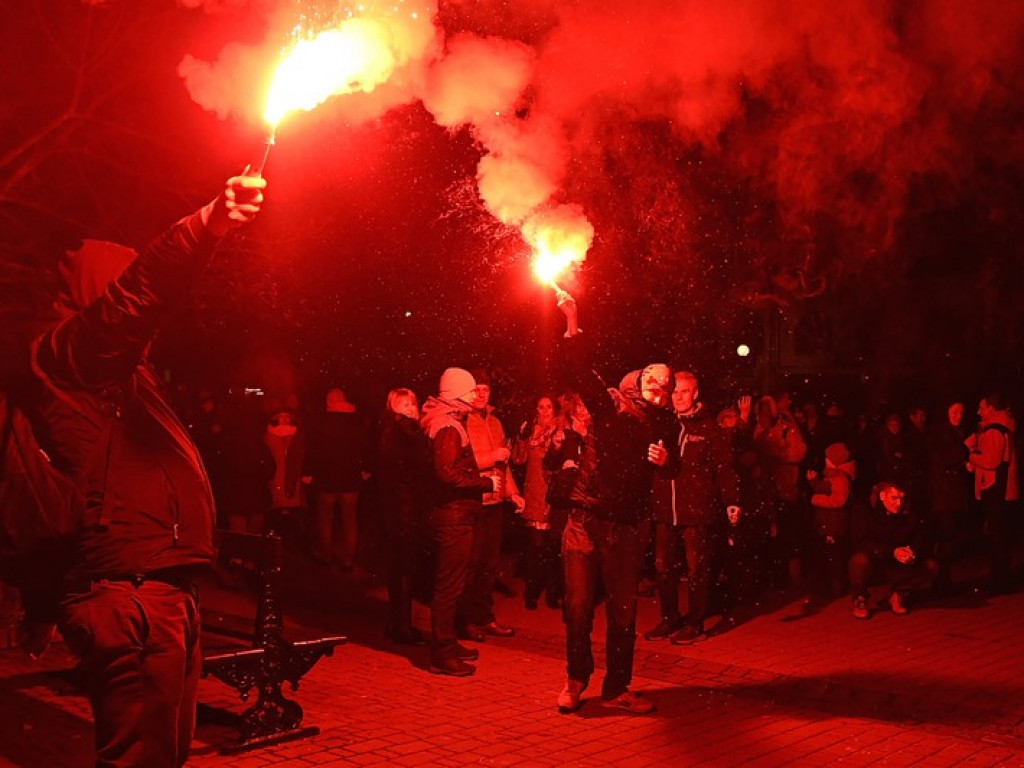 Zobacz jak wcześniej wyglądał Sylwester w Tarnobrzegu [zdjęcia]