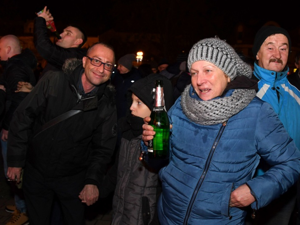 Zobacz jak wcześniej wyglądał Sylwester w Tarnobrzegu [zdjęcia]