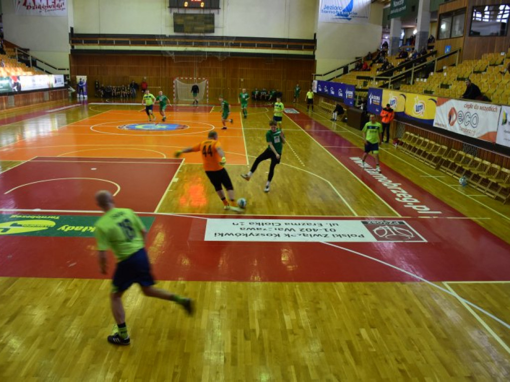 Gwiazdy i licytacje na turnieju 