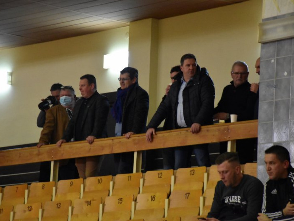 Gwiazdy i licytacje na turnieju 