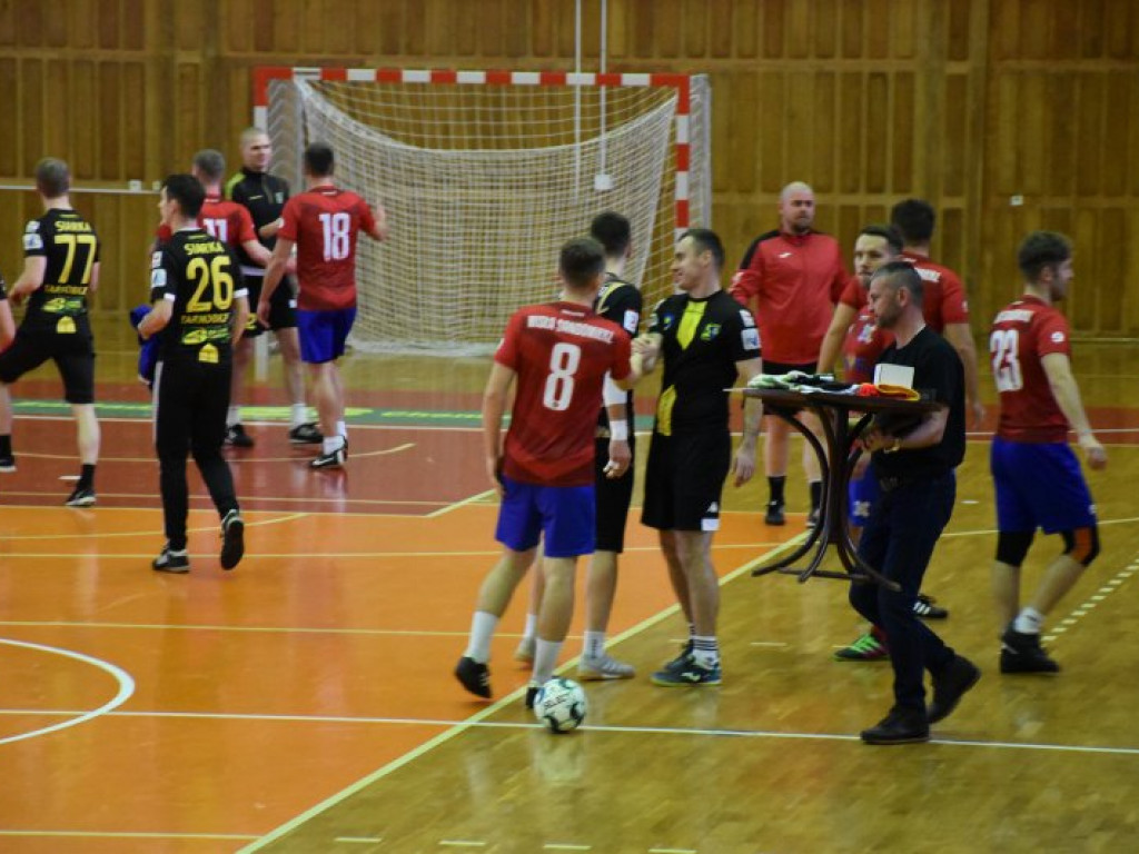 Gwiazdy i licytacje na turnieju 