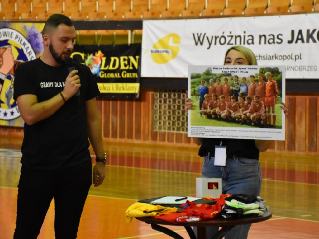 Gwiazdy i licytacje na turnieju 