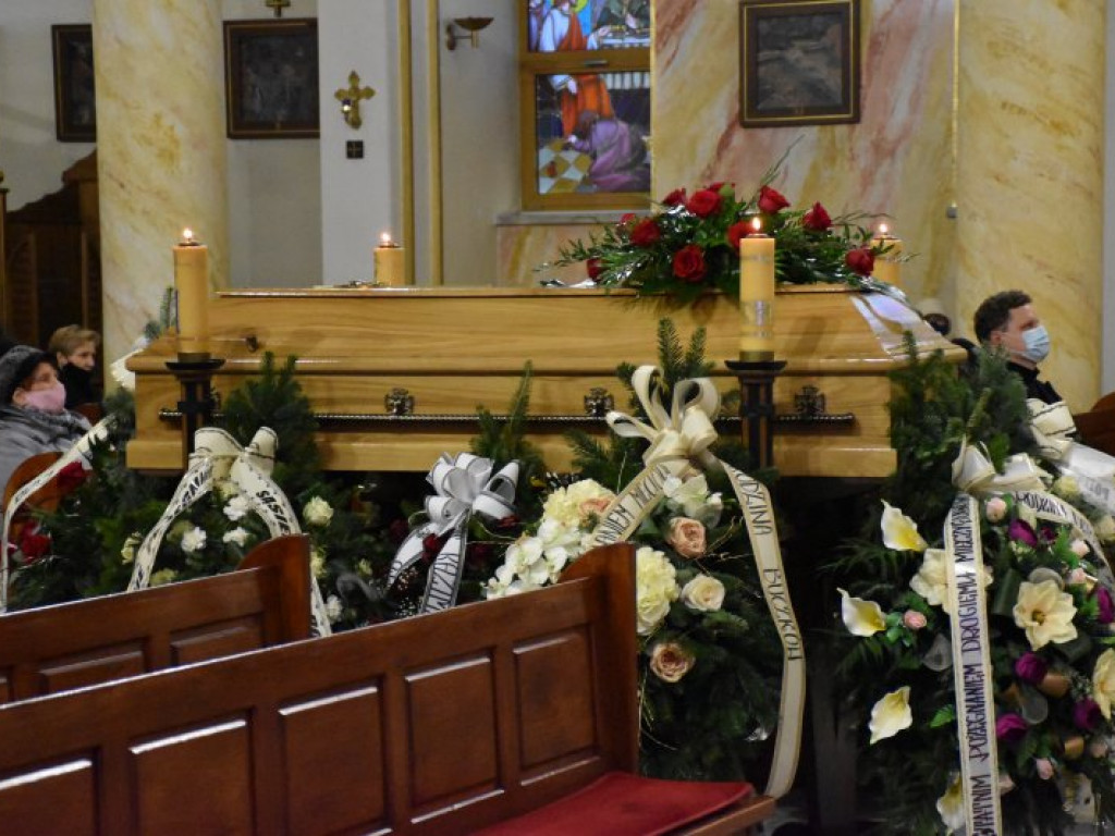 Pogrzeb Mieczysława Machulaka, wieloletniego sekretarza Połańca, regionalisty [zdjęcia]