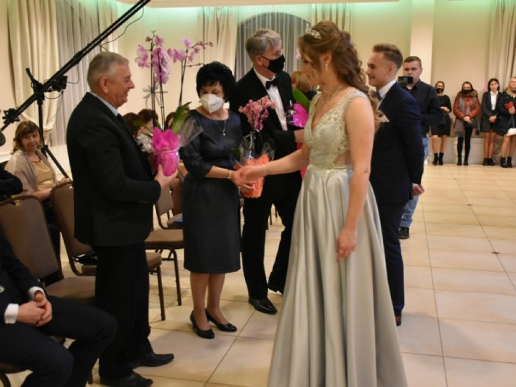 Studniówka Zespołu Szkół Gastronomicznych i Hotelarskich w Sandomierzu [zdjęcia]