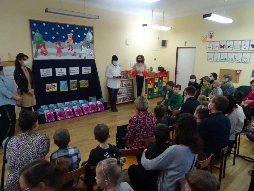 Nagrodzono laureatów konkursu plastyczno-literackiego w Przedszkolu nr 1 w Połańcu [zdjęcia]