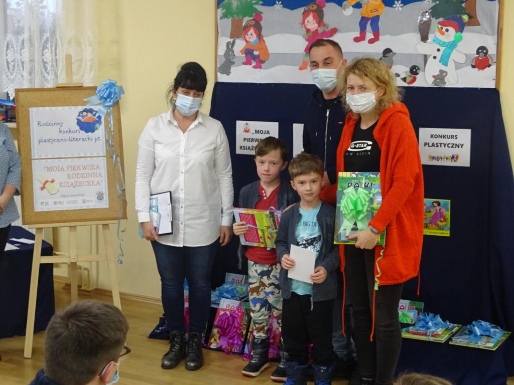 Nagrodzono laureatów konkursu plastyczno-literackiego w Przedszkolu nr 1 w Połańcu [zdjęcia]
