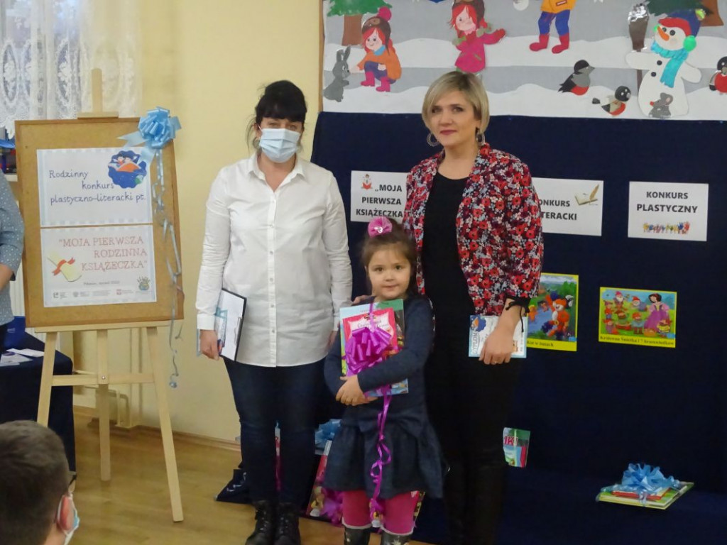 Nagrodzono laureatów konkursu plastyczno-literackiego w Przedszkolu nr 1 w Połańcu [zdjęcia]