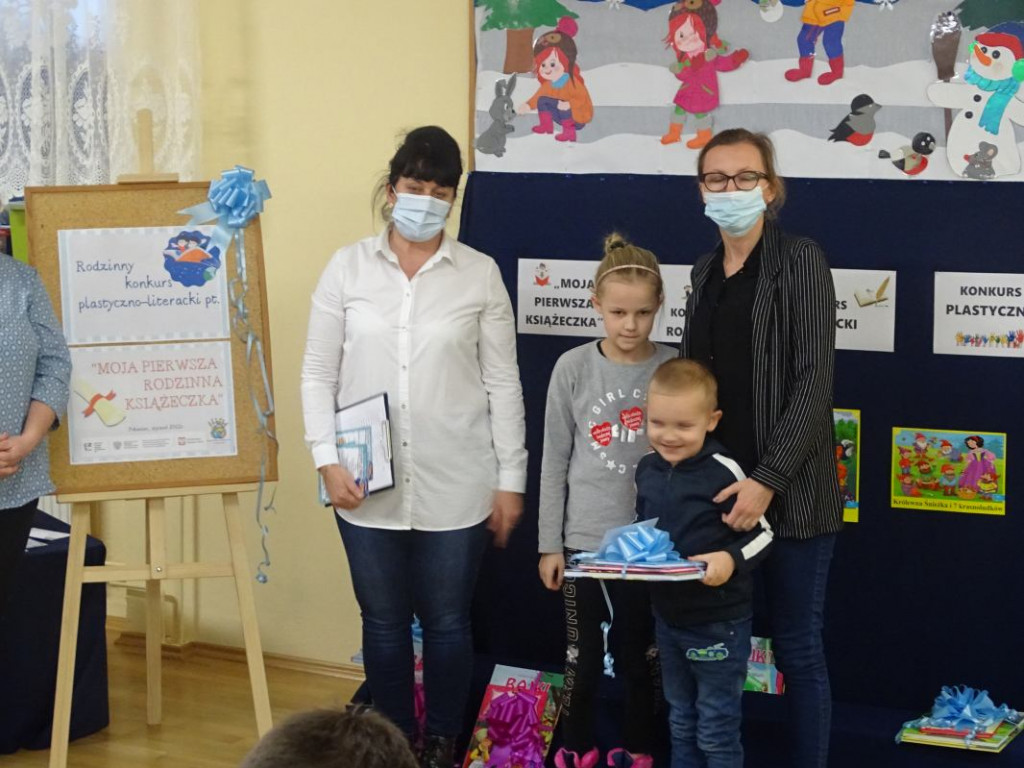 Nagrodzono laureatów konkursu plastyczno-literackiego w Przedszkolu nr 1 w Połańcu [zdjęcia]