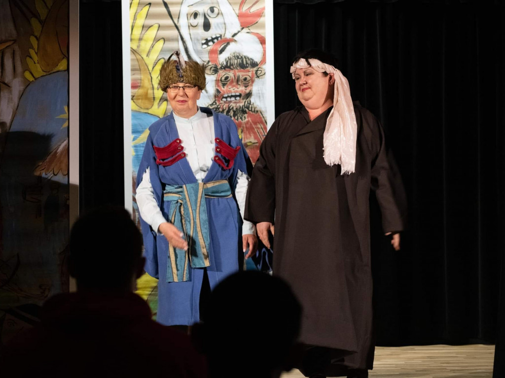Zawichost. Owacja na stojąco dla aktorów Zawichojskiego Teatru Miejskiego [zdjęcia]