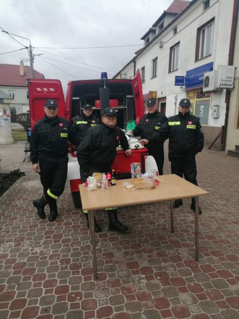 Staszów gra z Wielką Orkiestrą. Moc atrakcji na Rynku, a wieczorem finałowy koncert [zdjęcia]