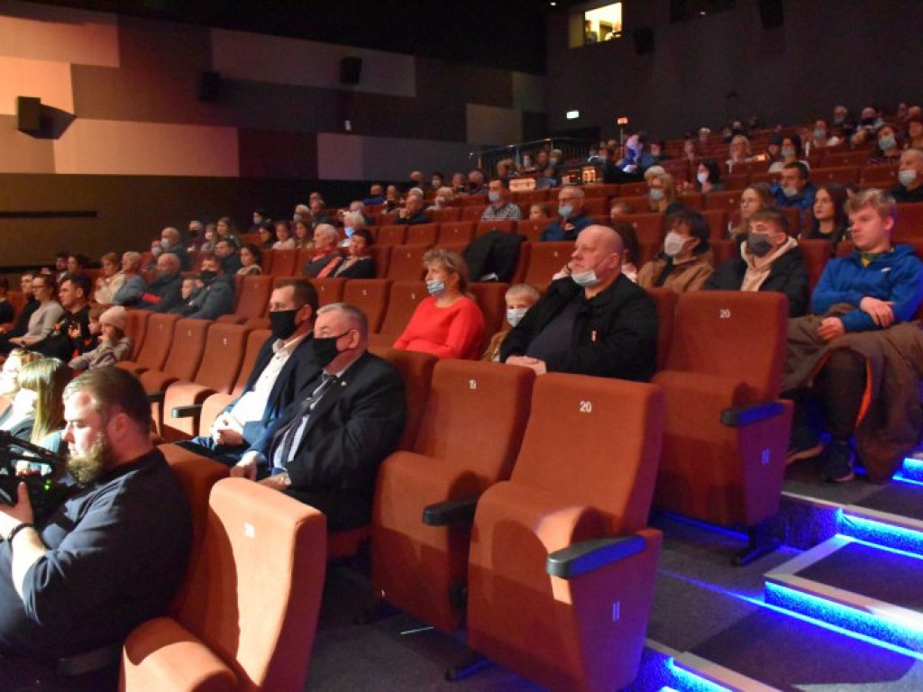 Koncert charytatywny dla Wiktorii i Adrianka w Nowej Dębie [zdjęcia]