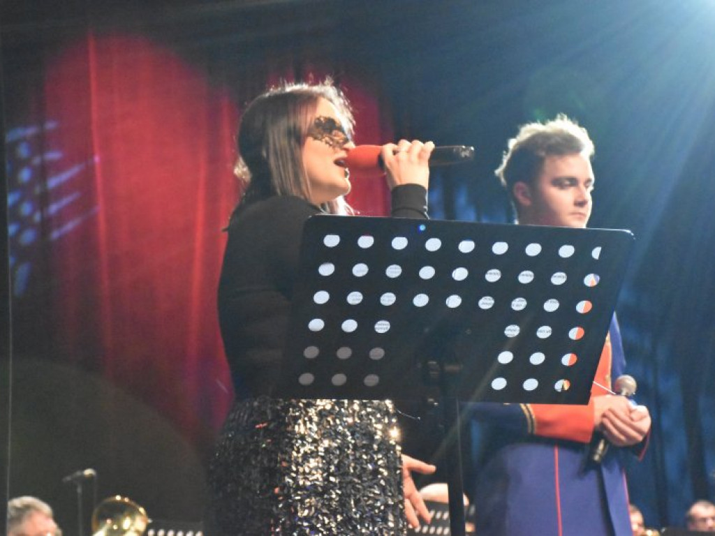 Koncert charytatywny dla Wiktorii i Adrianka w Nowej Dębie [zdjęcia]
