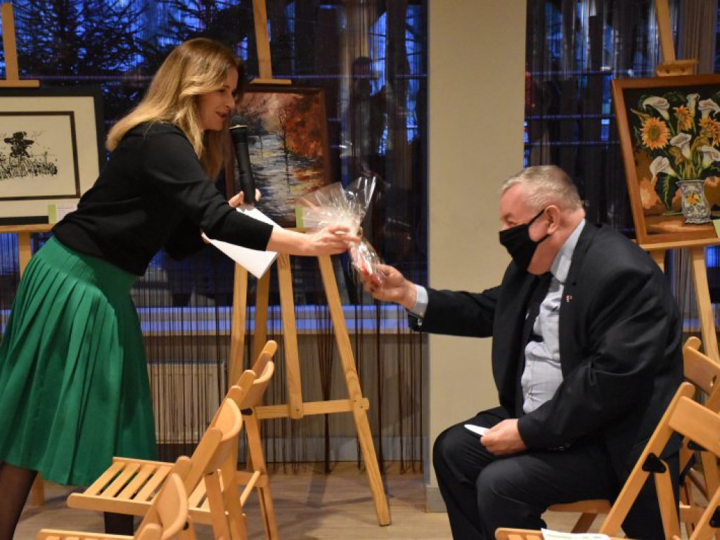 Koncert charytatywny dla Wiktorii i Adrianka w Nowej Dębie [zdjęcia]