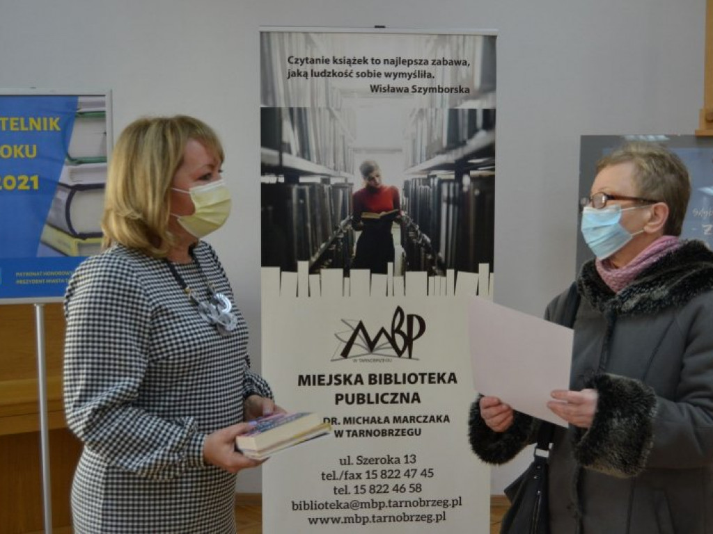 Czytelniczka Roku W Tarnobrzegu wypożyczyła 612 książek! [zdjęcia]
