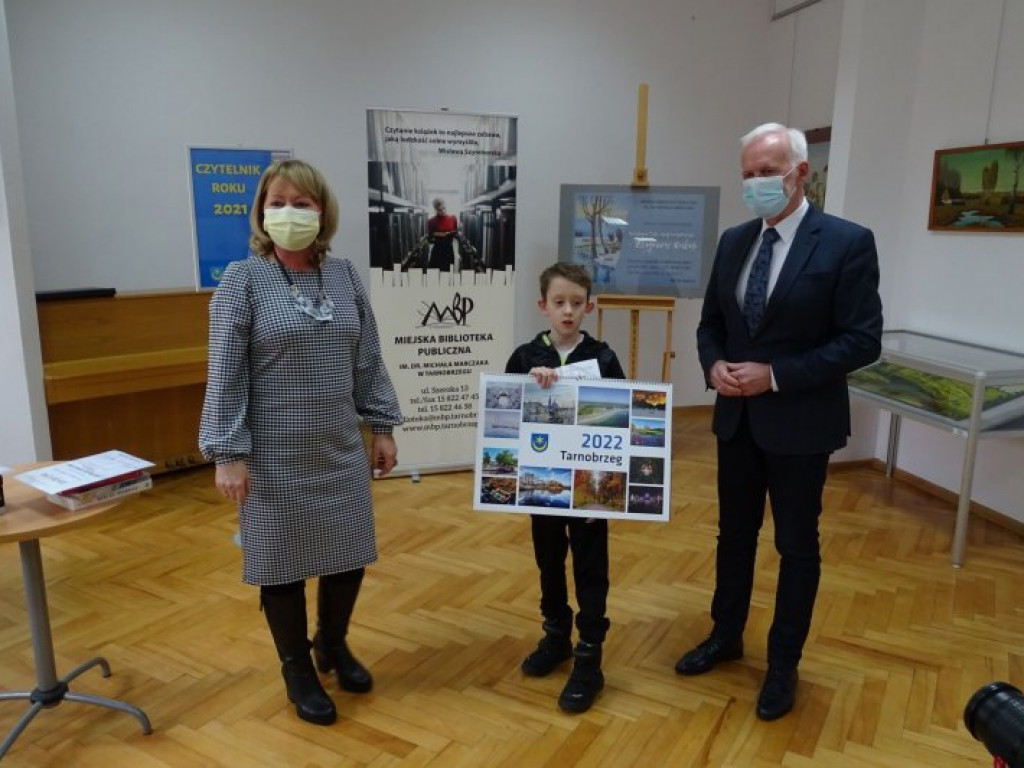 Czytelniczka Roku W Tarnobrzegu wypożyczyła 612 książek! [zdjęcia]