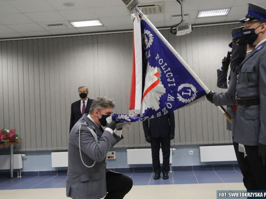 Pożegnanie komendanta staszowskiej policji. Znamy nazwisko następcy [zdjęcia]