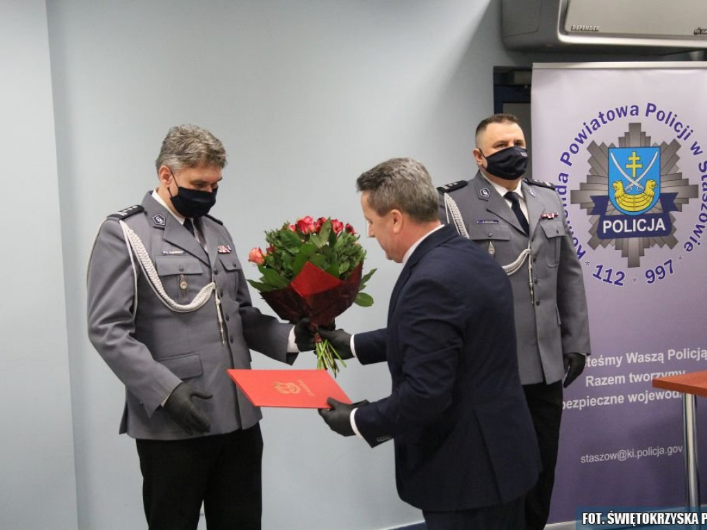 Pożegnanie komendanta staszowskiej policji. Znamy nazwisko następcy [zdjęcia]