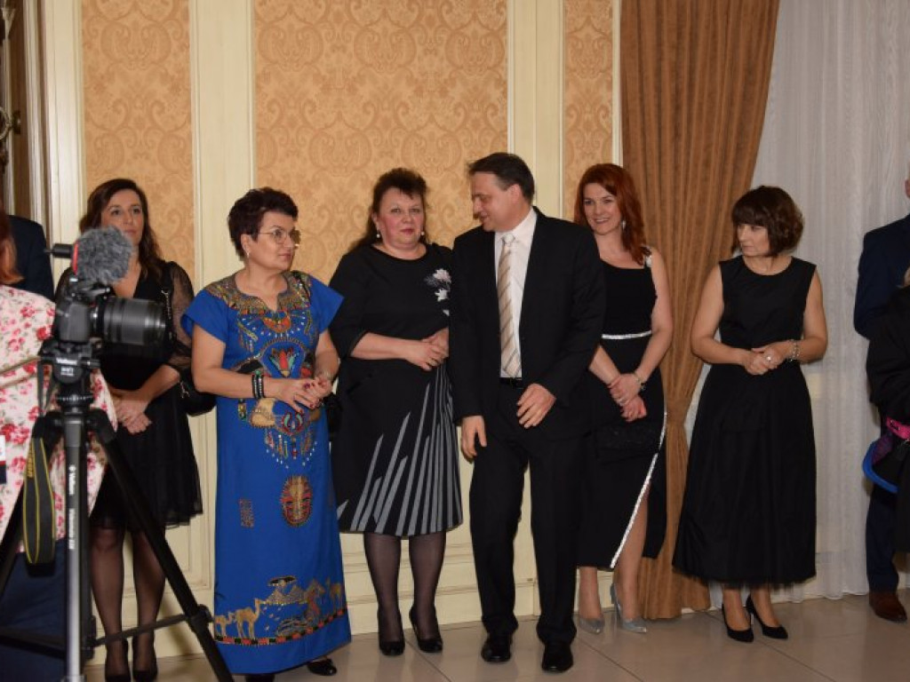 Studniówka Liceum Ogólnokształcącego w Tarnobrzegu [zdjęcia]