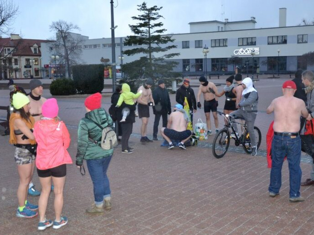 Pobiegli w szortach dla chorej dziewczynki z Tarnobrzega [zdjęcia]