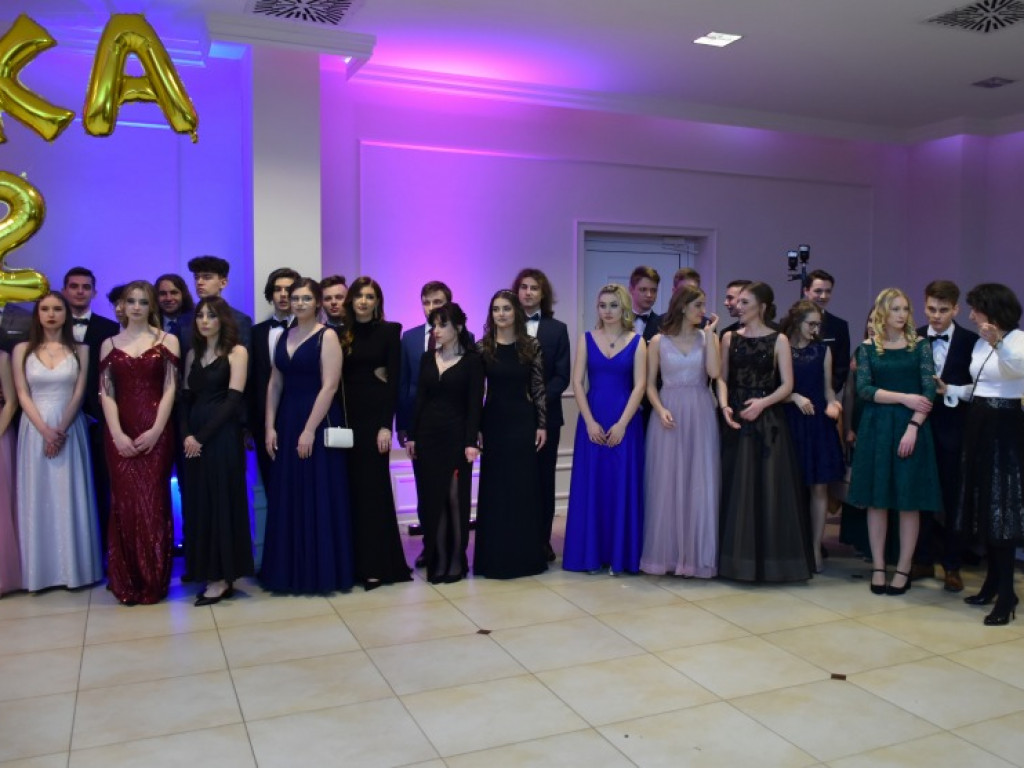 Sandomierz, Dwikozy. Zachwycający polonez uczniów Collegium Gostomianum [zdjęcia]