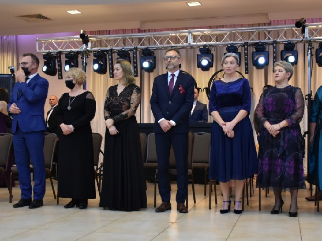 Sandomierz, Dwikozy. Zachwycający polonez uczniów Collegium Gostomianum [zdjęcia]