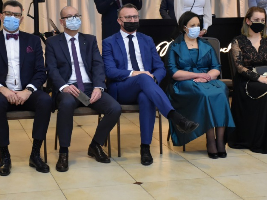 Sandomierz, Dwikozy. Zachwycający polonez uczniów Collegium Gostomianum [zdjęcia]