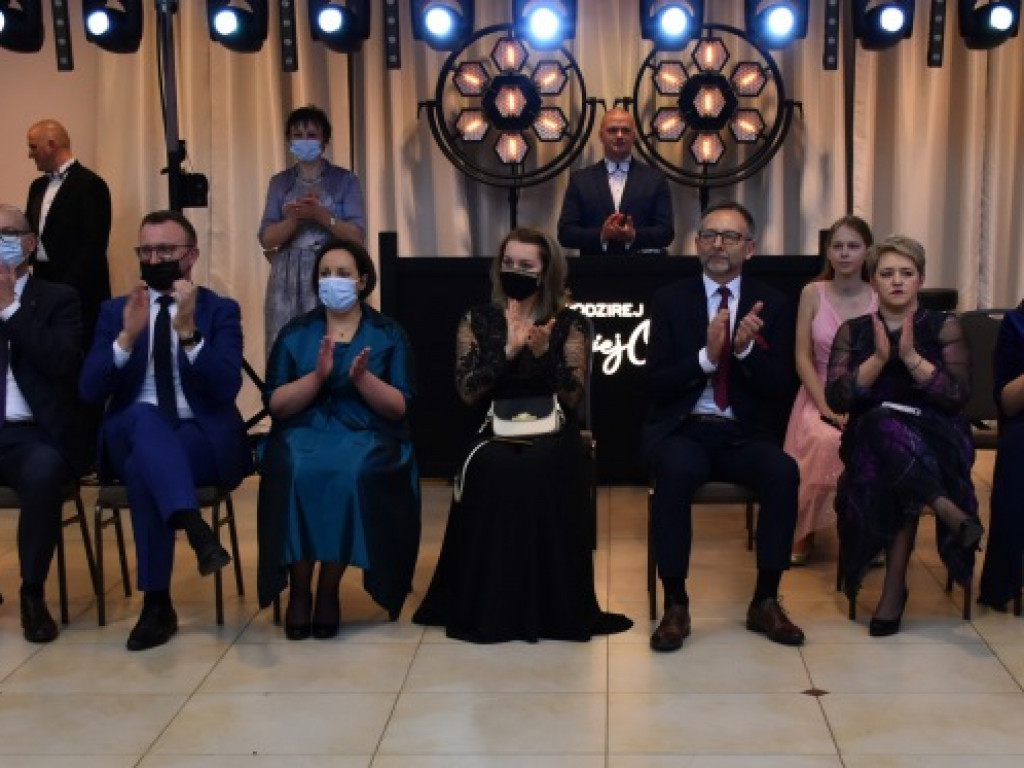 Sandomierz, Dwikozy. Zachwycający polonez uczniów Collegium Gostomianum [zdjęcia]