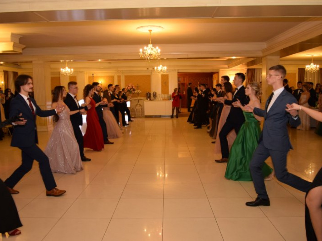 Druga tura studniówki tarnobrzeskiego 