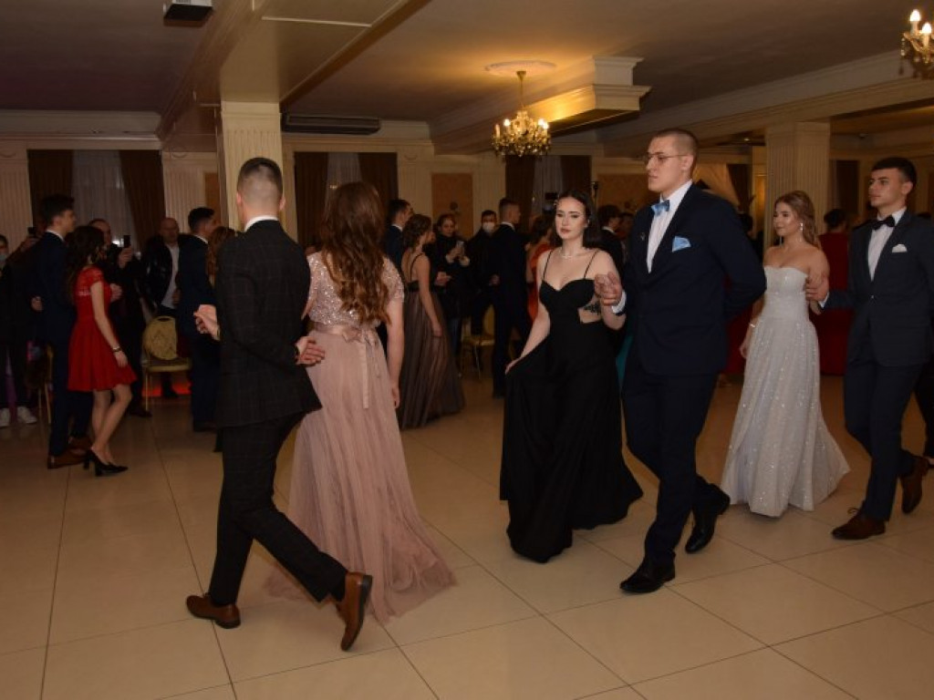 Druga tura studniówki tarnobrzeskiego 