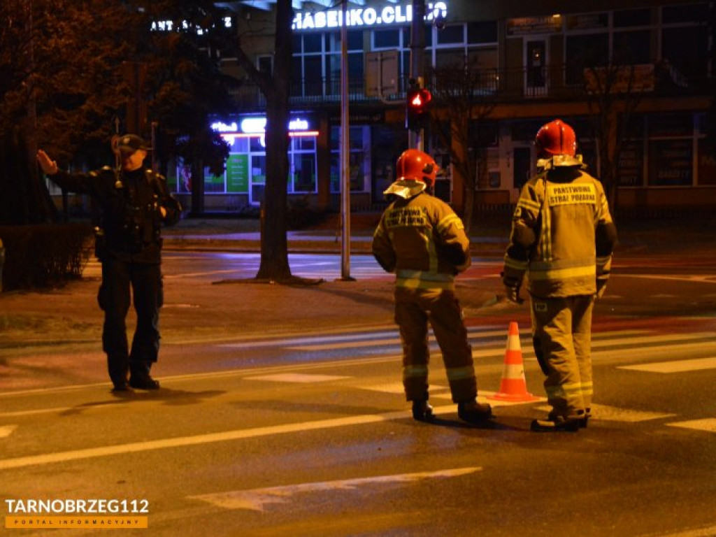 Zderzenie dwóch ciężarówek w Tarnobrzegu [zdjęcia]