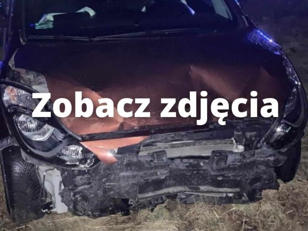 Groźny wypadek pod Sandomierzem. Zderzyły się dwa auta [zdjęcia]