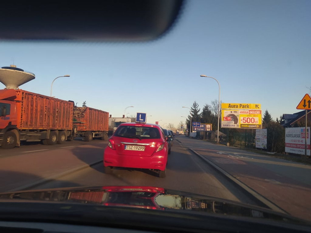Tarnobrzeg. Kolejki przed stacjami paliw. Kierowcy robią zapasy [zdjęcia]