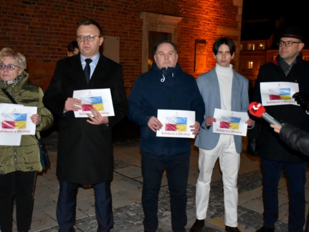 Przemarsz w geście solidarności. Sandomierzanie chcą pomóc mieszkańcom Ukrainy
