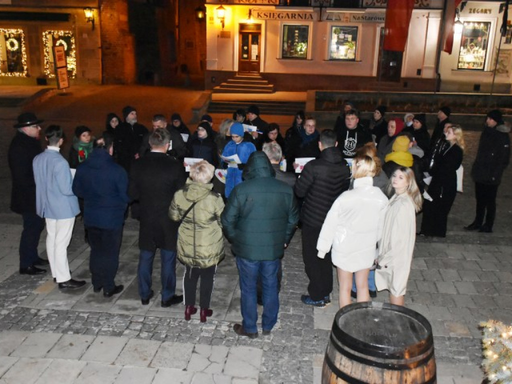 Przemarsz w geście solidarności. Sandomierzanie chcą pomóc mieszkańcom Ukrainy