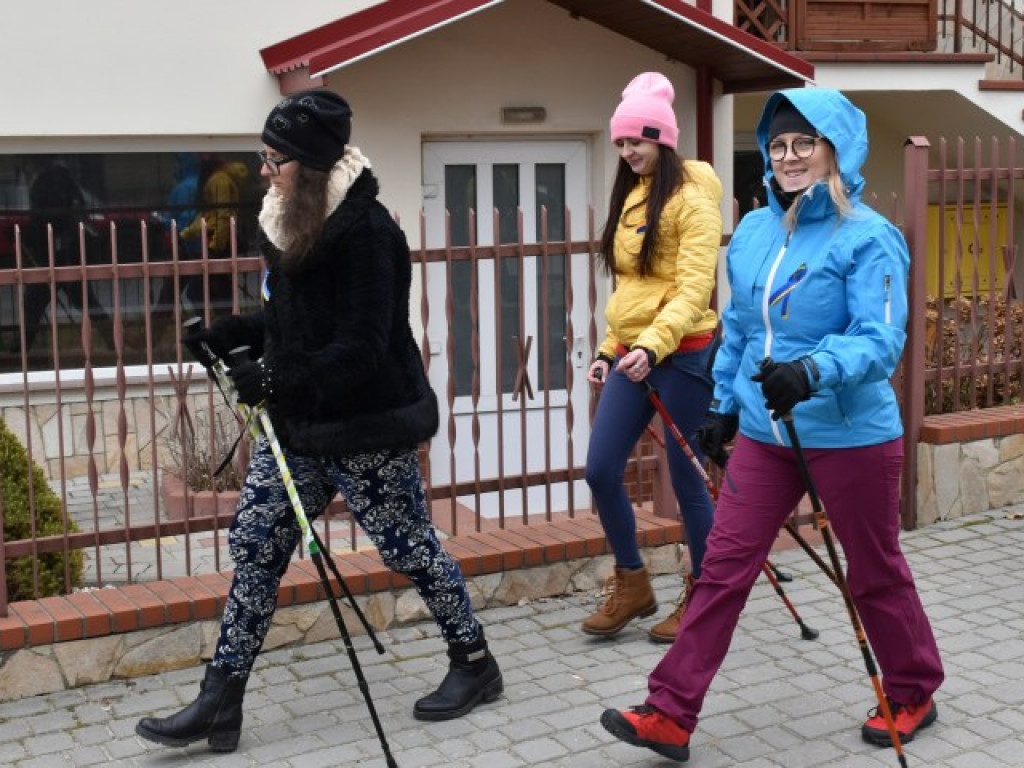 Sandomierz, Chwałki. Świętowały na sportowo i pomagały kobietom z Ukrainy [zdjęcia]