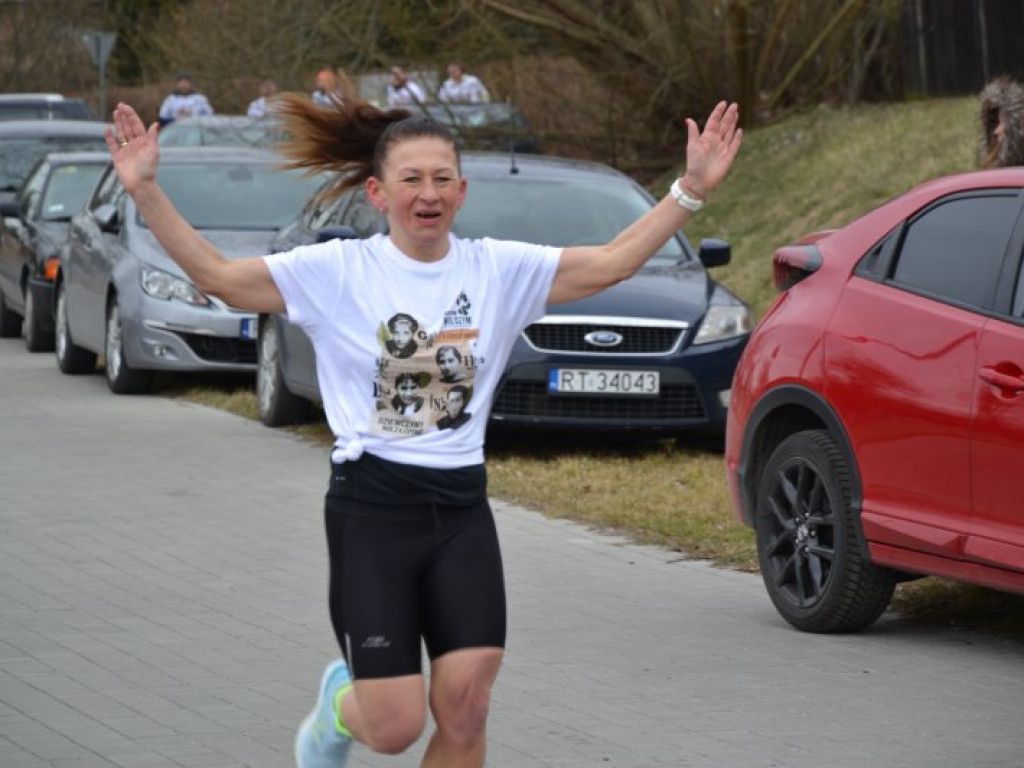 W Tarnobrzegu pobiegli wilczym tropem [zdjęcia]