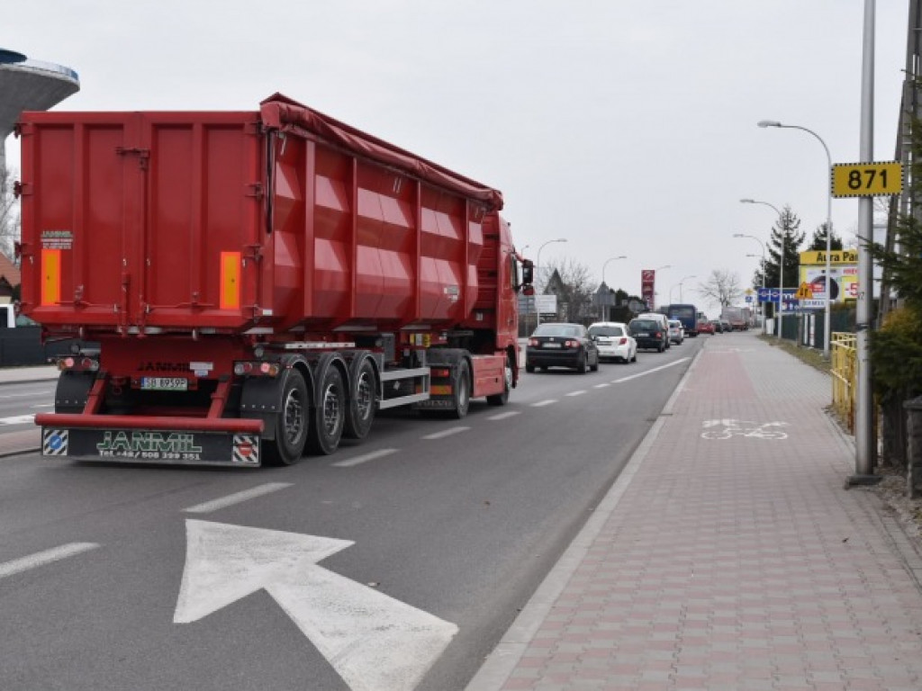 Utrudnienia na ul. Sikorskiego w Tarnobrzegu! Rozpoczęły się prace przy budowie ronda [zdjęcia]