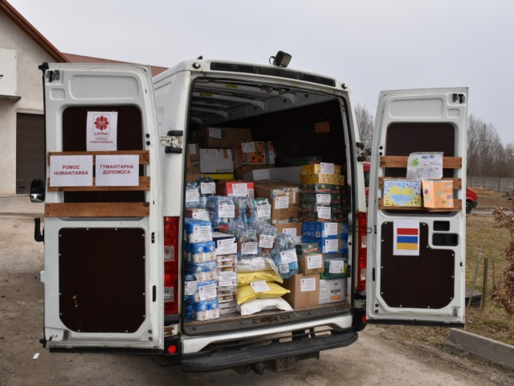 Sandomierz. 26 ton darów dla Ukrainy. Dziś z diecezji wyrusza konwój humanitarny