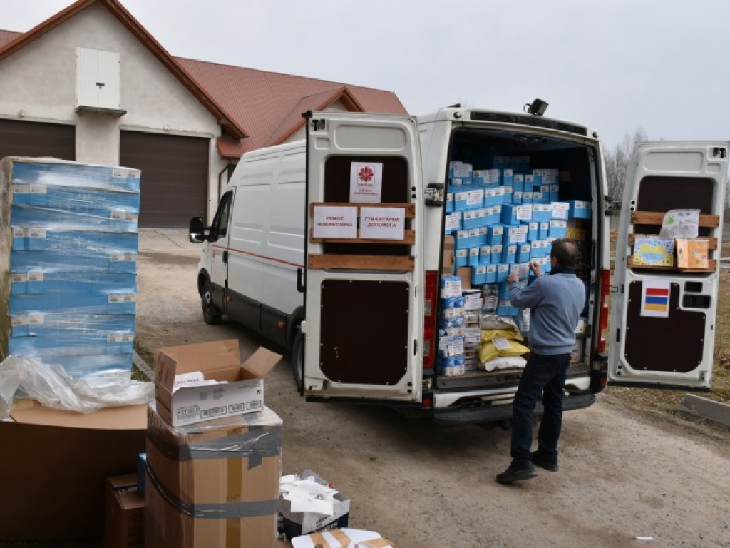 Sandomierz. 26 ton darów dla Ukrainy. Dziś z diecezji wyrusza konwój humanitarny